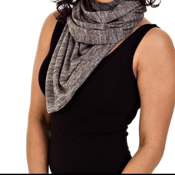 Four way scarf - Picture 2 of 5